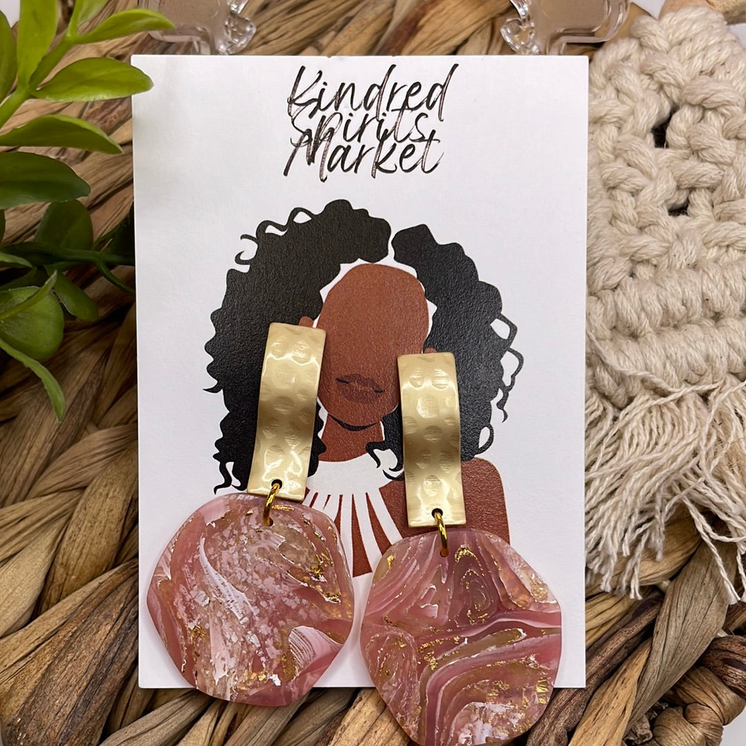 # 898 Large Dangle