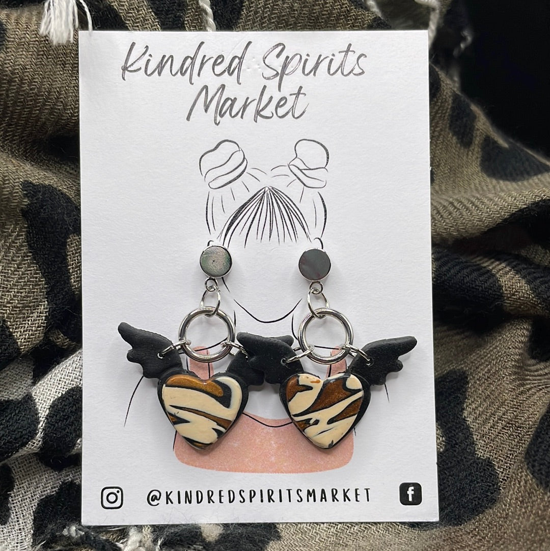 # 688 Large Dangle