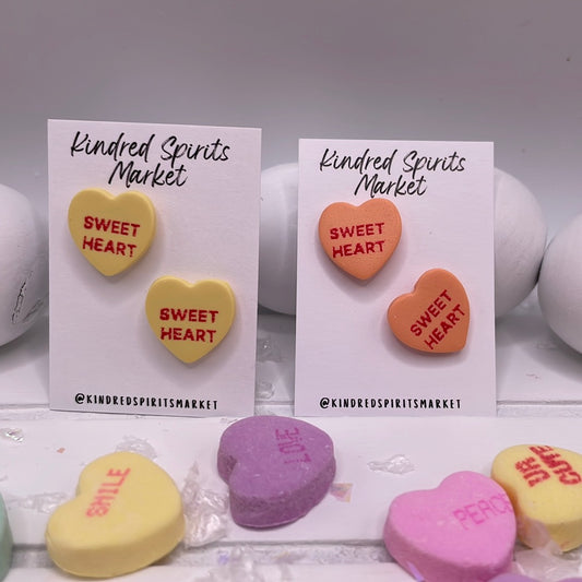 # 1125 Sweet Heart conversation heart studs