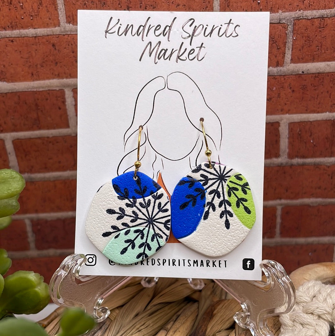 # 926 Large Dangle
