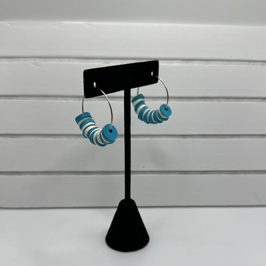 # 887 Dangle Hoops